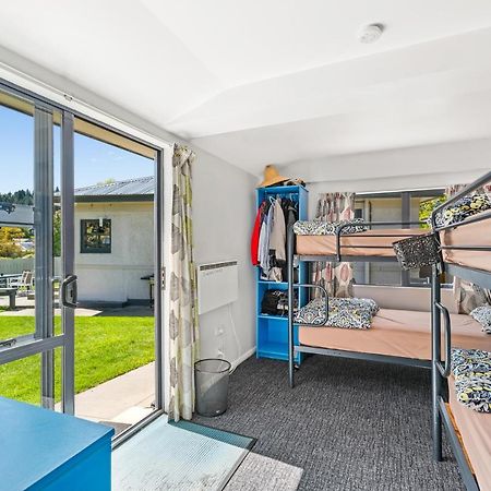 Ostello Mountain View Backpackers Wanaka Esterno foto