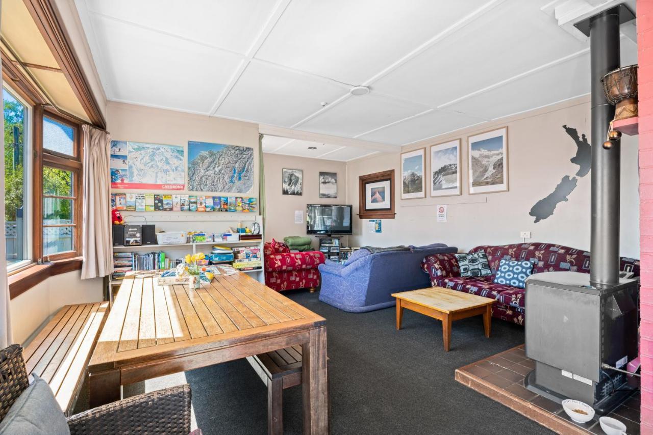Ostello Mountain View Backpackers Wanaka Esterno foto